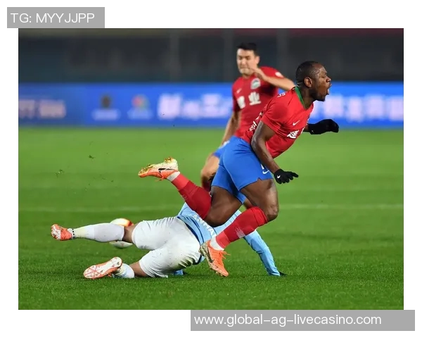 天津天海足球俱乐部重整旗鼓迎接新赛季球迷期待再创辉煌