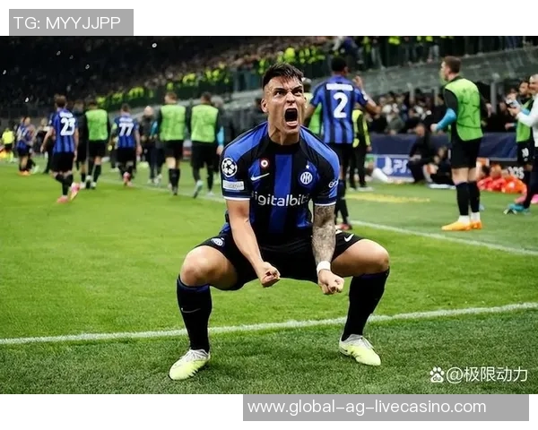 探索足球踢法的多样性与技巧提升之道，助你成为场上明星球员